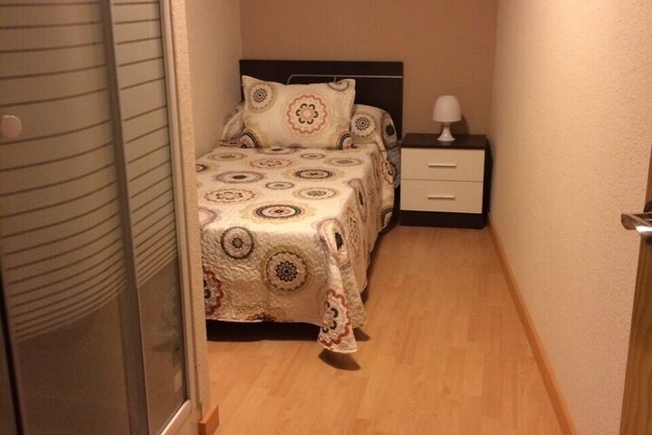 Room 3 of 10