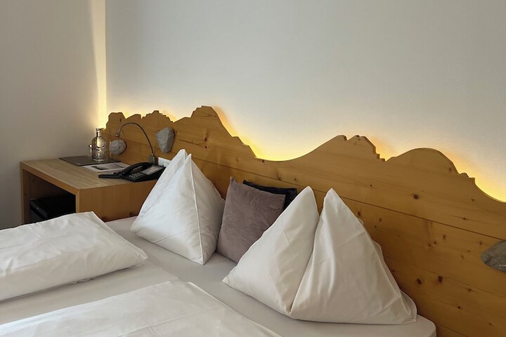 Room 21 of 157