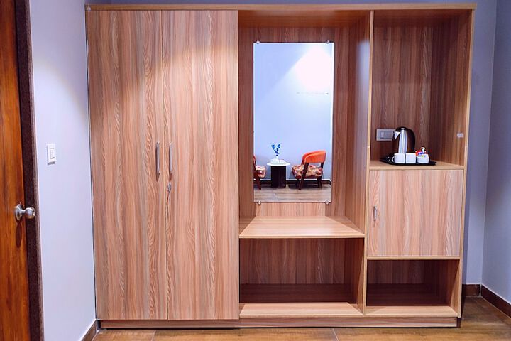 Room 47 of 102