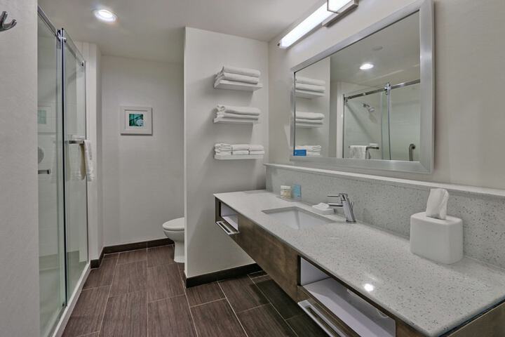 Bathroom shower