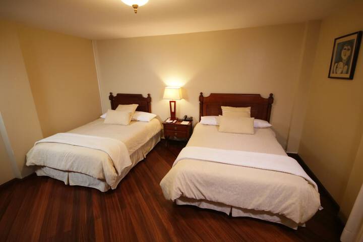 Room 10 of 50