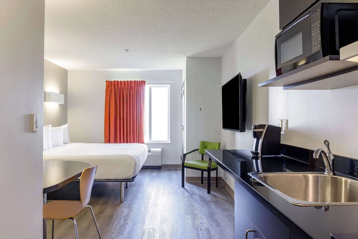 Room 15 of 47