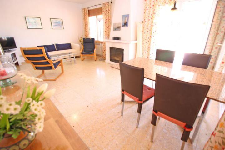 Room 3 of 5