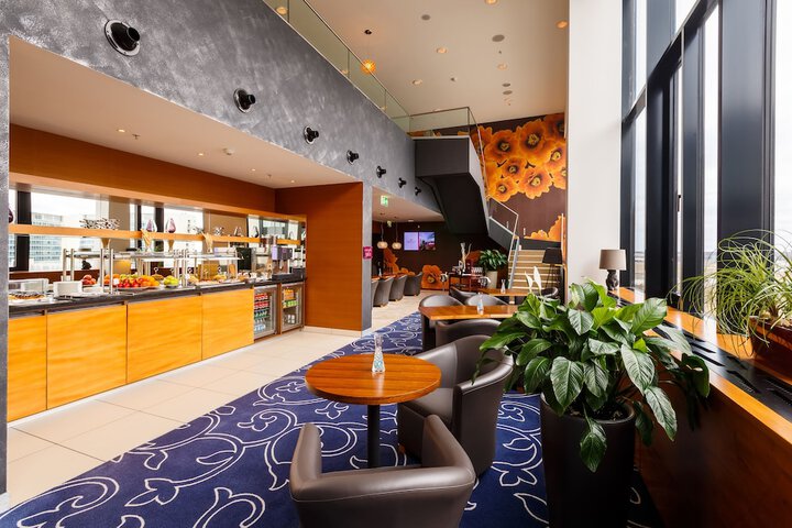 Executive Lounge