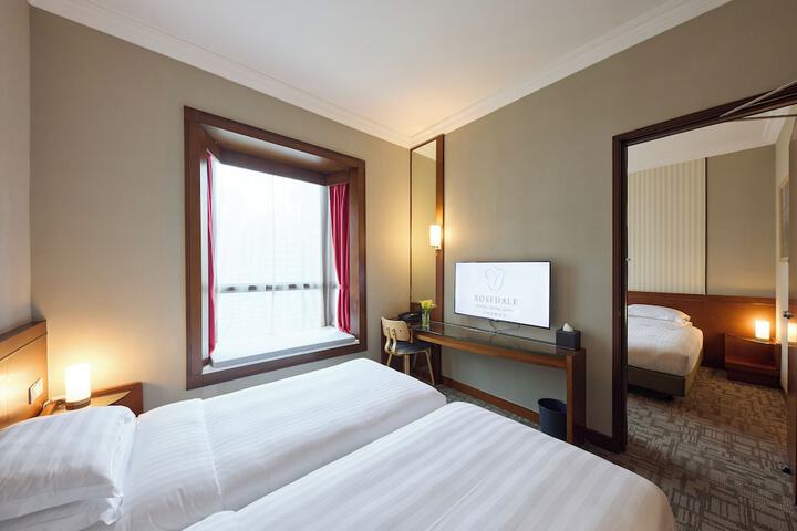 Room 12 of 49