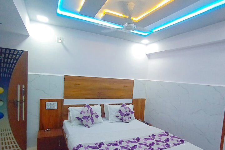 Room 13 of 25