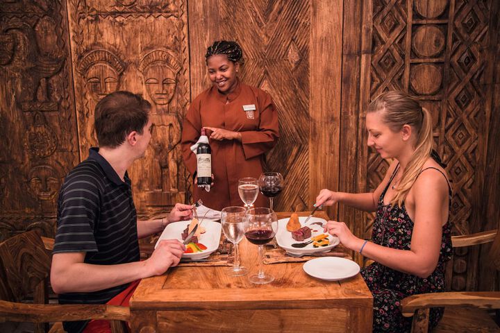 Dining 60 of 81