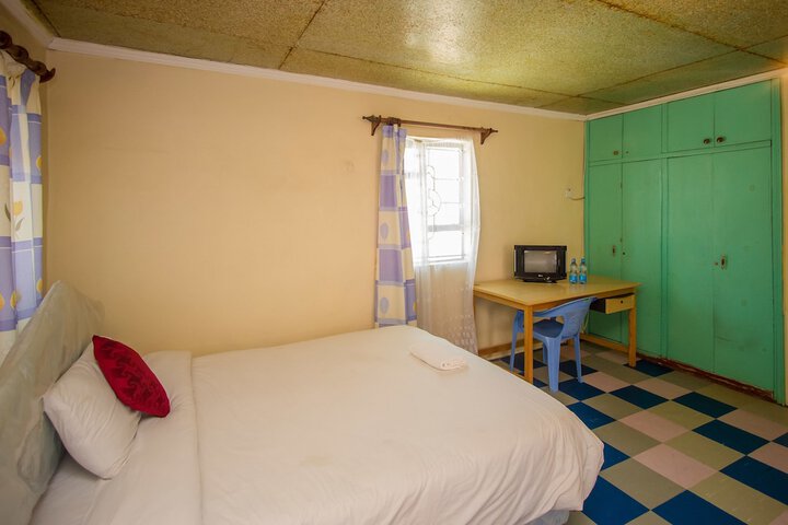 Room 7 of 48