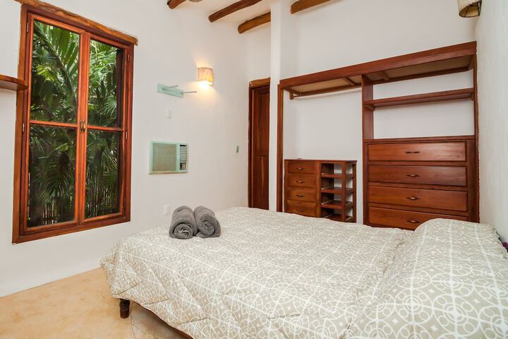 Room 6 of 15