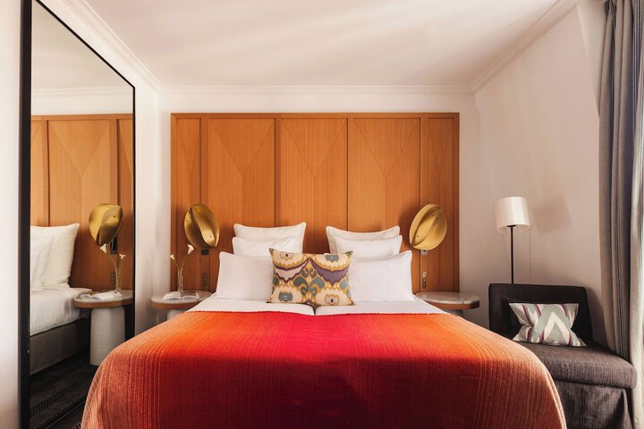 Room 42 of 92