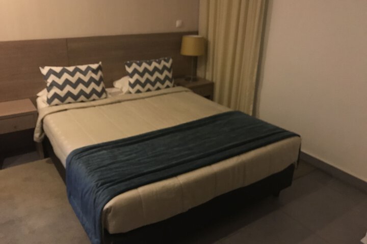 Room 5 of 34