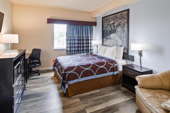 2 Queen Beds (4 of 19)