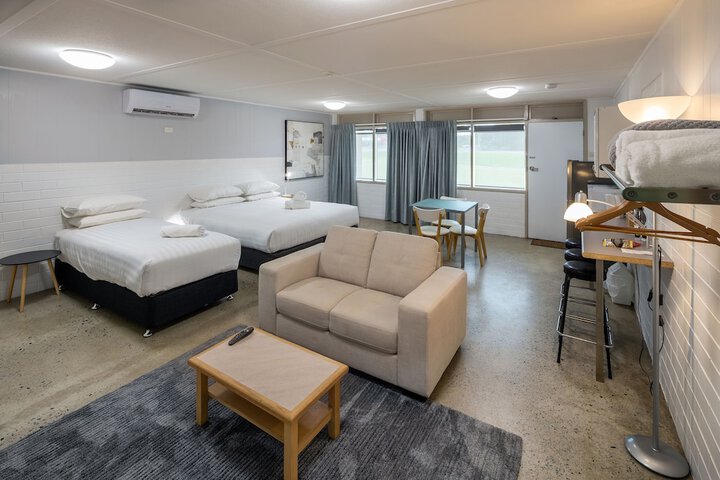 Room 13 of 47