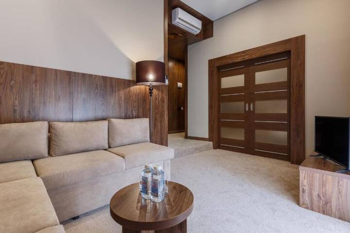 Room 11 of 47