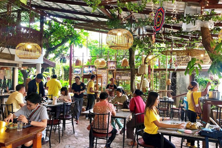 Dining 110 of 161