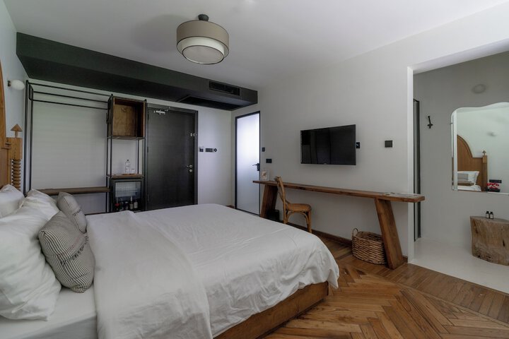 Room 87 of 190