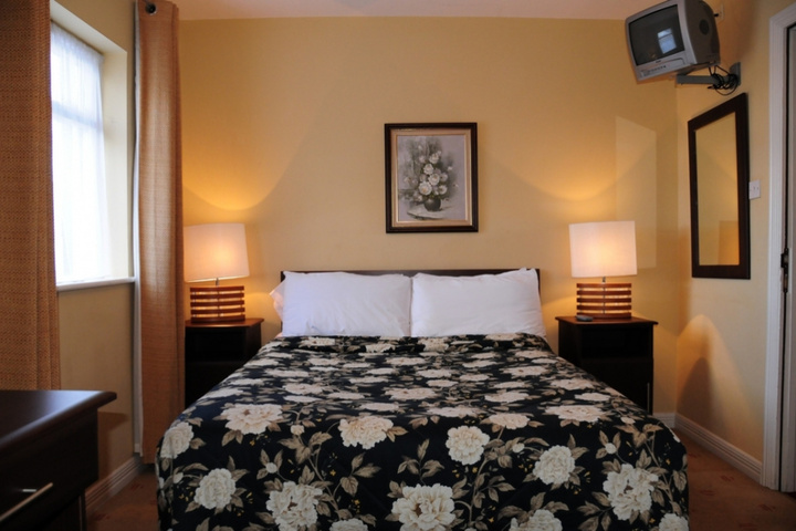 Room 3 of 11