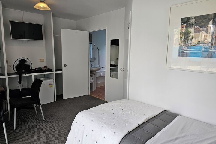 Room 21 of 39