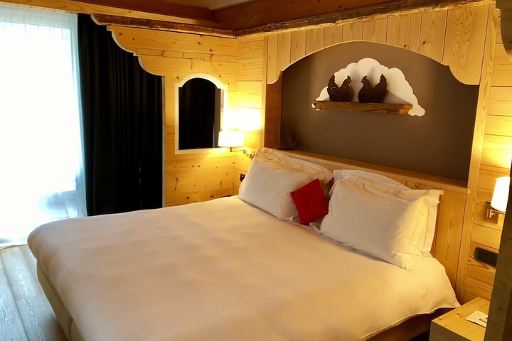 Room 38 of 132