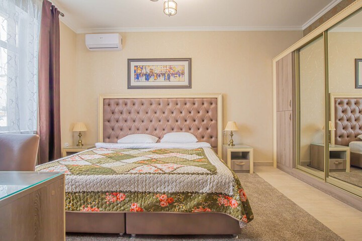 Room 7 of 54