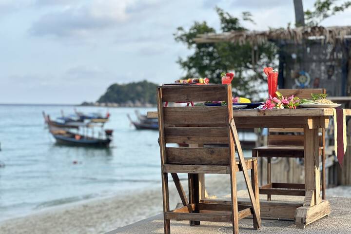 Dining 46 of 72