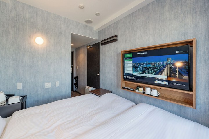 Room 46 of 105
