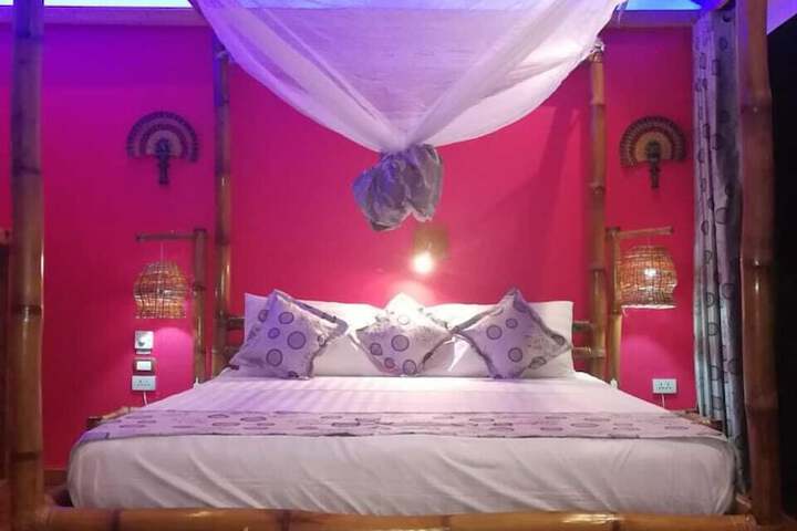 Room 29 of 131