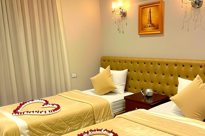 Room 43 of 77