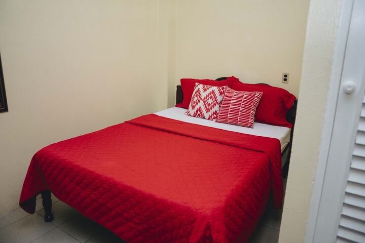 Room 9 of 30