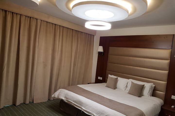 Room 15 of 42