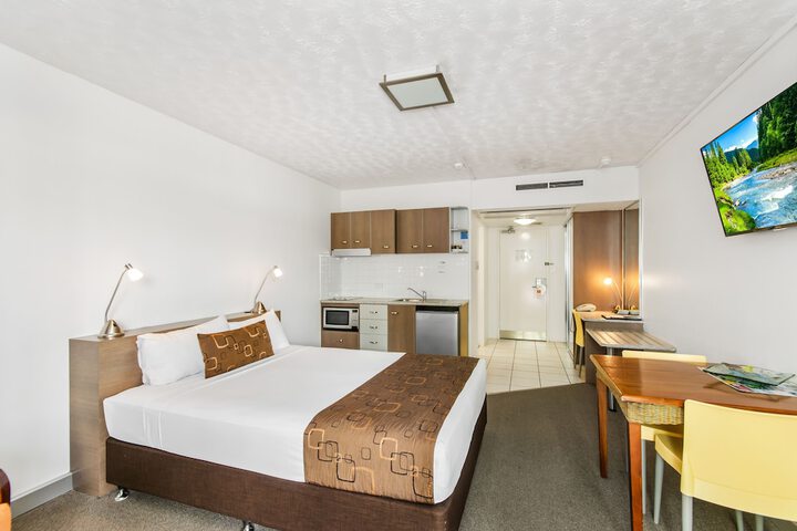 Room 6 of 31