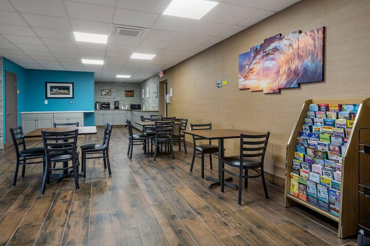 Breakfast/Coffee Service 38 of 42