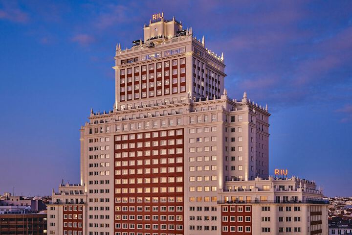 Hotel 193 of 202