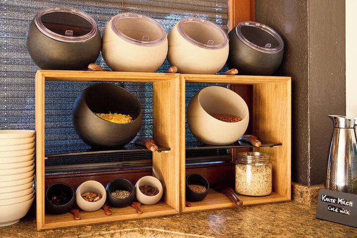 Breakfast/Coffee Service 130 of 188