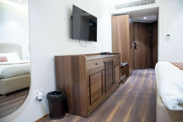 Room 20 of 29