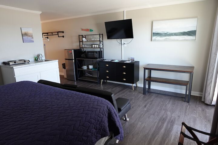 Room 120 of 282