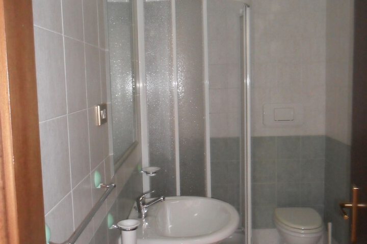Room 22 of 22