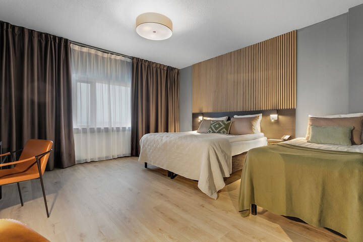 Room 18 of 60