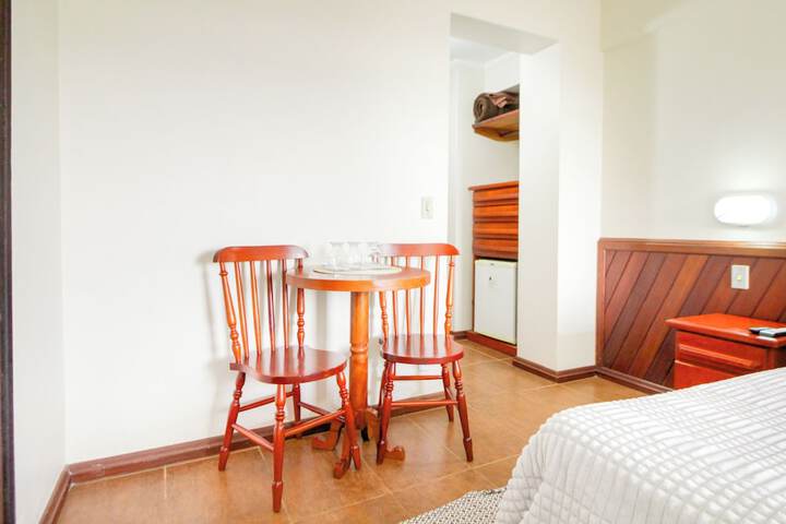 Room 95 of 240