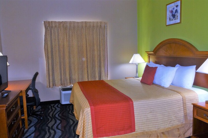 Room 16 of 37
