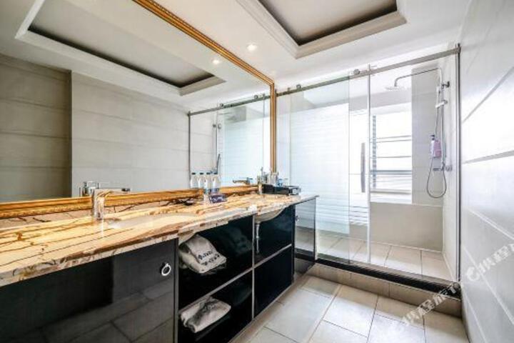 General 8 of 23