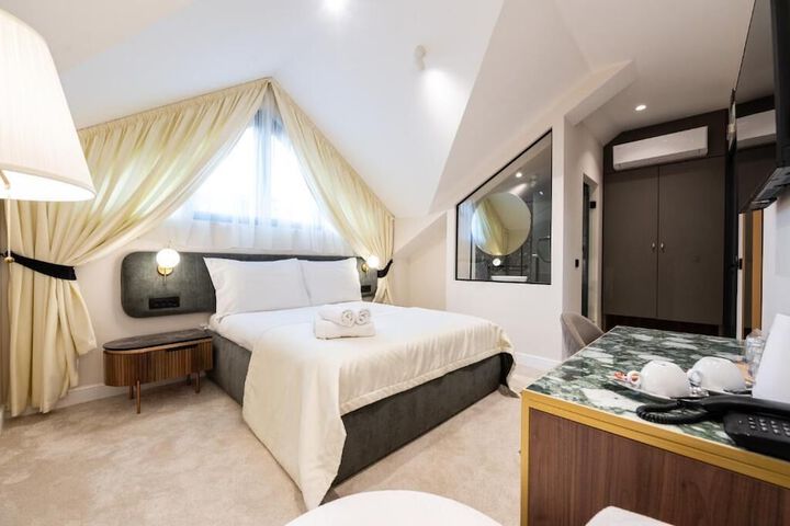 Room 20 of 110