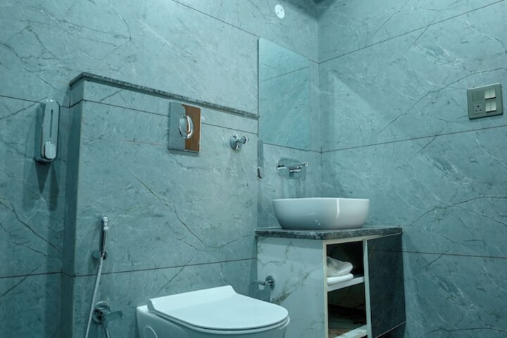 Room 14 of 20