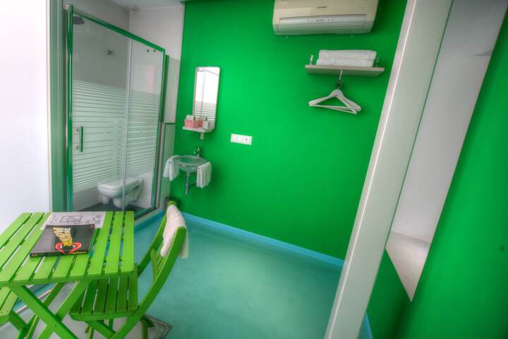 Room 27 of 50
