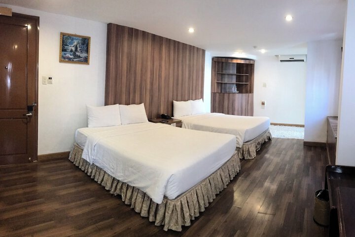 Room 18 of 44