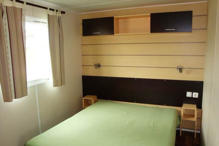 Room 4 of 36
