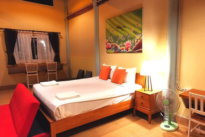Room 21 of 118