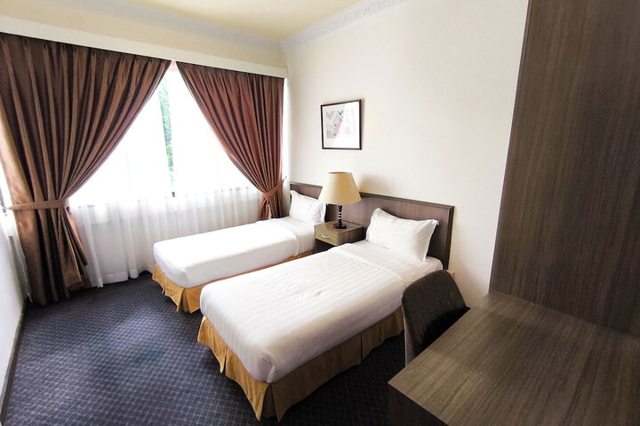 Room 7 of 41