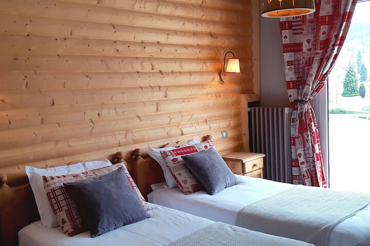 Room 5 of 31