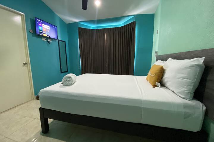 Room 3 of 33